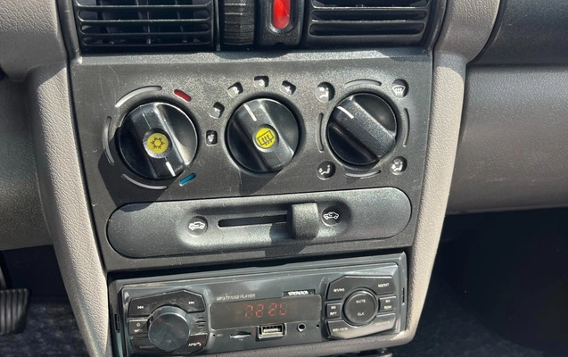imagem-https://www.socarrao.com.br/sc-vehicle-images-prod/3760759/1789071180139-Yzg0Mjk0MDEtYWY3Yy00MTZjLThiMzEtMDg3MmJmYTY4NzhmLmpwZw.jpg