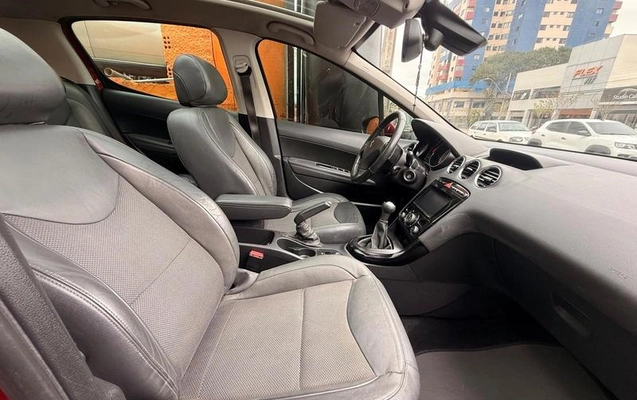 imagem-https://www.socarrao.com.br/sc-vehicle-images-prod/3760835/1789071376361-715114350