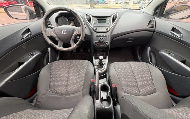 imagem-https://www.socarrao.com.br/sc-vehicle-images-prod/3760938/1789071771499-V2hhdHNBcHAgSW1hZ2UgMjAyNi0wOS0wOCBhdCAxMi4wNC4xMC5qcGVn.jpeg