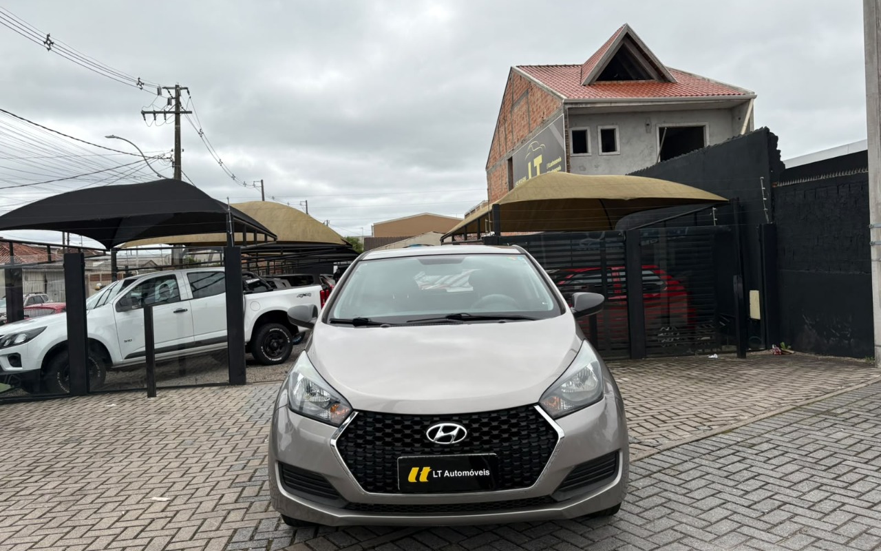 imagem-https://www.socarrao.com.br/sc-vehicle-images-prod/3760938/1789071771614-V2hhdHNBcHAgSW1hZ2UgMjAyNi0wOS0wOCBhdCAxMi4wNC4wNy5qcGVn.jpeg