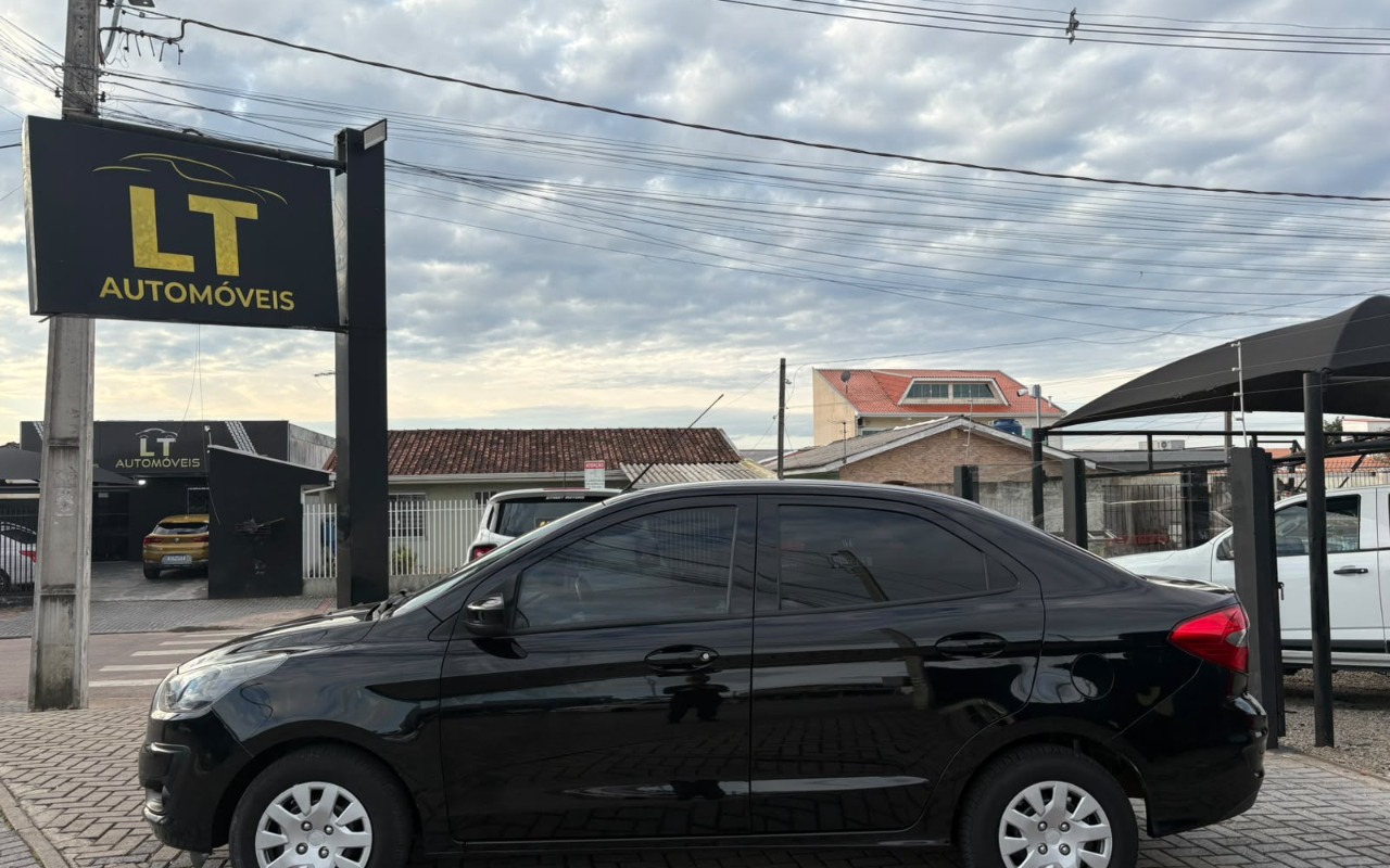 imagem-https://www.socarrao.com.br/sc-vehicle-images-prod/3760969/1789071838180-V2hhdHNBcHAgSW1hZ2UgMjAyNi0wOS0wOCBhdCAxNy4zOS4zMS5qcGVn.jpeg