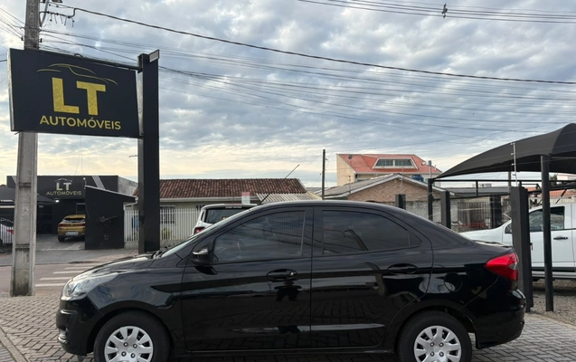 imagem-https://www.socarrao.com.br/sc-vehicle-images-prod/3760969/1789071838180-V2hhdHNBcHAgSW1hZ2UgMjAyNi0wOS0wOCBhdCAxNy4zOS4zMS5qcGVn.jpeg
