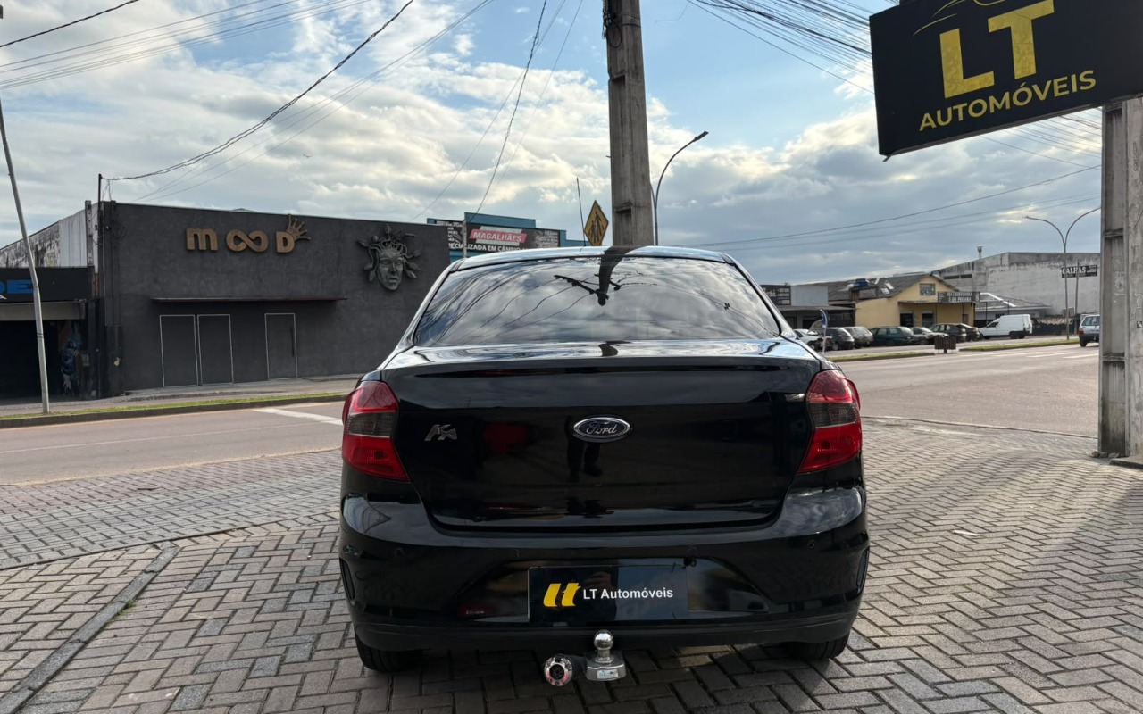 imagem-https://www.socarrao.com.br/sc-vehicle-images-prod/3760969/1789071838330-V2hhdHNBcHAgSW1hZ2UgMjAyNi0wOS0wOCBhdCAxNy4zOS4zMyAoMSkuanBlZw.jpeg