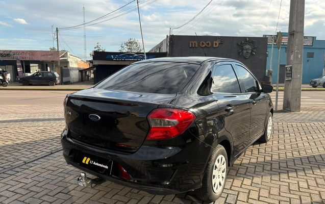 imagem-https://www.socarrao.com.br/sc-vehicle-images-prod/3760969/1789071838539-V2hhdHNBcHAgSW1hZ2UgMjAyNi0wOS0wOCBhdCAxNy4zOS4zMy5qcGVn.jpeg