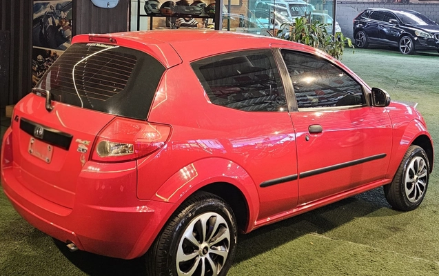 imagem-https://www.socarrao.com.br/sc-vehicle-images-prod/3761079/1789072067774-1765scAldw28ykEktcE2g7zVnng1iGh5.jpg
