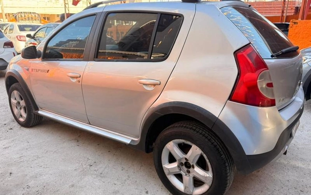 imagem-https://www.socarrao.com.br/sc-vehicle-images-prod/3761221/1789072519097-695817705
