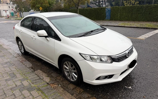 imagem-https://www.socarrao.com.br/sc-vehicle-images-prod/3761311/1789072895180-Mi5qcGVn.jpeg