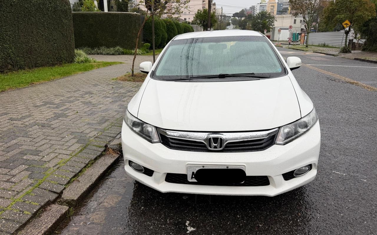 imagem-https://www.socarrao.com.br/sc-vehicle-images-prod/3761311/1789072895301-My5qcGVn.jpeg