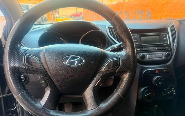 imagem-https://www.socarrao.com.br/sc-vehicle-images-prod/3761384/1789072750073-695816929