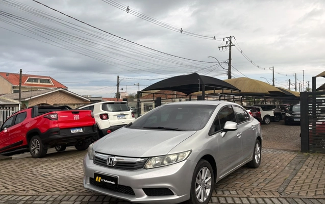 imagem-https://www.socarrao.com.br/sc-vehicle-images-prod/3761395/1789072783290-V2hhdHNBcHAgSW1hZ2UgMjAyNi0wOS0xMCBhdCAxMi4xOC4zNSAoMikuanBlZw.jpeg