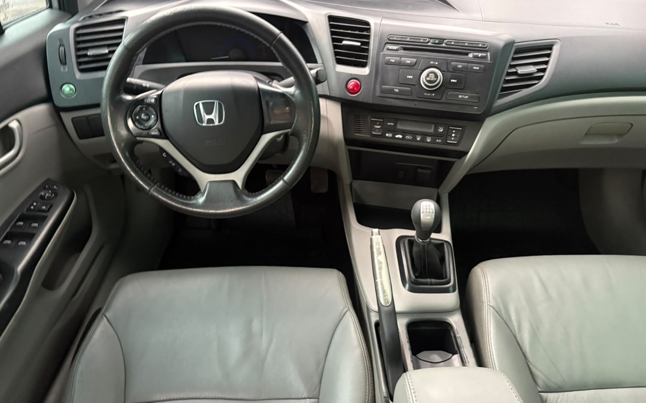 imagem-https://www.socarrao.com.br/sc-vehicle-images-prod/3761395/1789072783382-V2hhdHNBcHAgSW1hZ2UgMjAyNi0wOS0xMCBhdCAxMi4xOC4zNiAoMikuanBlZw.jpeg