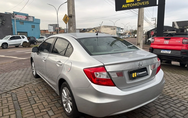 imagem-https://www.socarrao.com.br/sc-vehicle-images-prod/3761395/1789072783806-V2hhdHNBcHAgSW1hZ2UgMjAyNi0wOS0xMCBhdCAxMi4xOC4zOC5qcGVn.jpeg