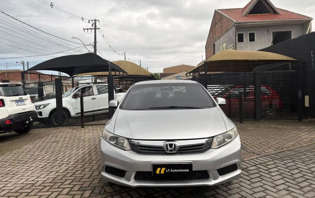 imagem-https://www.socarrao.com.br/sc-vehicle-images-prod/3761395/1789072783961-V2hhdHNBcHAgSW1hZ2UgMjAyNi0wOS0xMCBhdCAxMi4xOC4zNC5qcGVn.jpeg