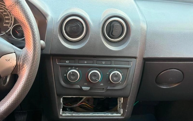 imagem-https://www.socarrao.com.br/sc-vehicle-images-prod/3761471/1789073007314-695814592