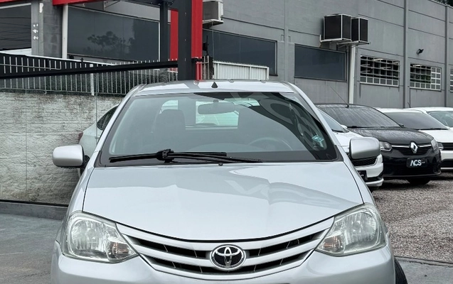imagem-https://www.socarrao.com.br/sc-vehicle-images-prod/3761536/1789073197088-daee4147e2bb4f9fb16c7e26409d465c_1789049159882.jpg