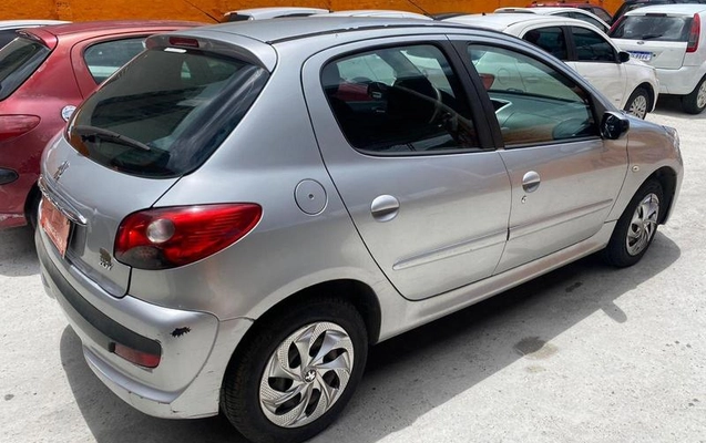 imagem-https://www.socarrao.com.br/sc-vehicle-images-prod/3761547/1789073286190-695813331