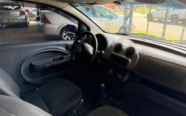 imagem-https://www.socarrao.com.br/sc-vehicle-images-prod/3761557/1789667236086-8435630_4_B_1c7f78f039.jpeg