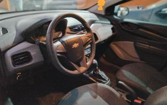 imagem-https://www.socarrao.com.br/sc-vehicle-images-prod/3761603/1789073403849-695813276