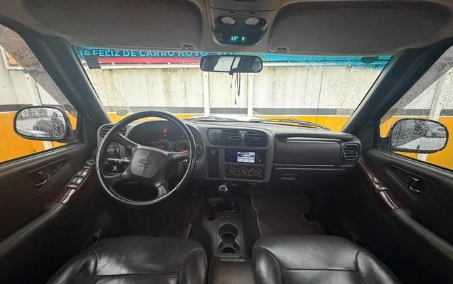 imagem-https://www.socarrao.com.br/sc-vehicle-images-prod/3761643/1789073447224-8464941_0_B_4fe2363024.jpeg