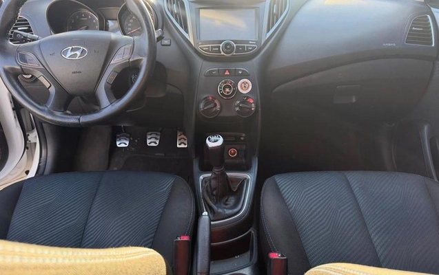 imagem-https://www.socarrao.com.br/sc-vehicle-images-prod/3761790/1789407703991-8465906_9_B_97856d61d3.jpeg