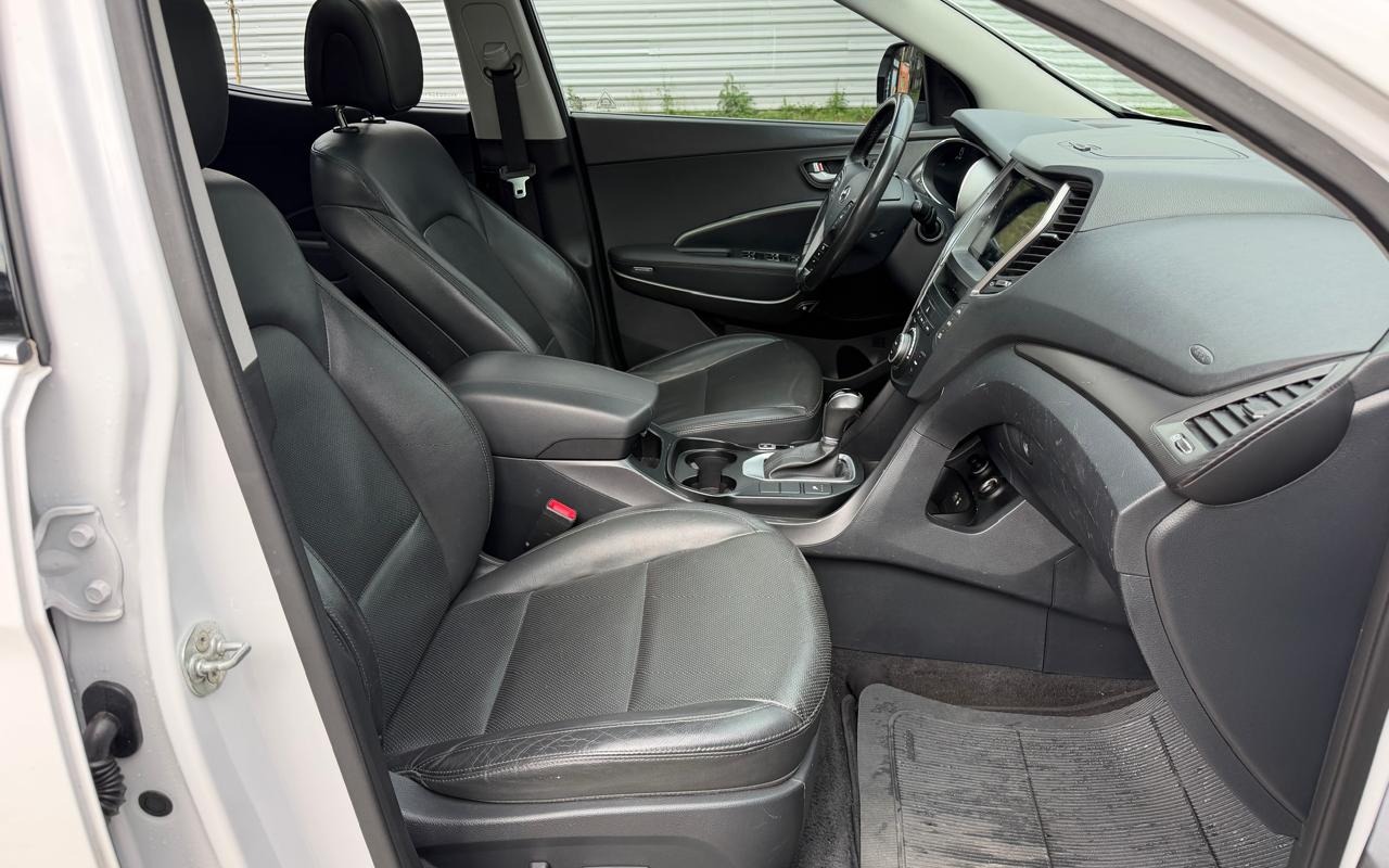 imagem-https://www.socarrao.com.br/sc-vehicle-images-prod/3761898/1789074127256-OS5qcGVn.jpeg