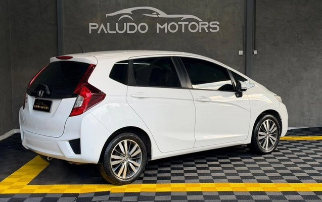 imagem-https://www.socarrao.com.br/sc-vehicle-images-prod/3761902/1789127117749-8436736_2_B_5307ee25aa.jpeg