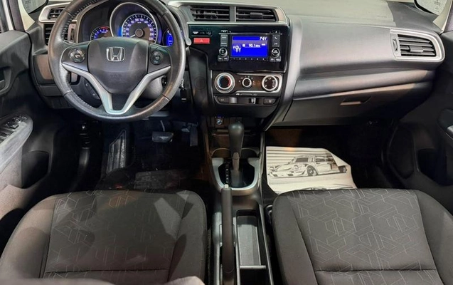 imagem-https://www.socarrao.com.br/sc-vehicle-images-prod/3761902/1789127117755-8436736_5_B_4efd24f7b4.jpeg