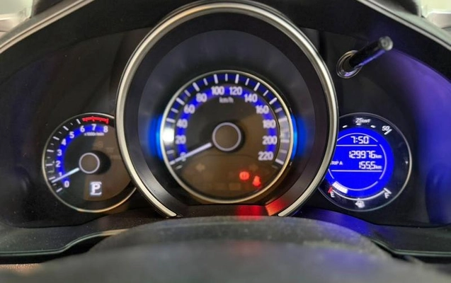 imagem-https://www.socarrao.com.br/sc-vehicle-images-prod/3761902/1789127117765-8436736_10_B_e824504289.jpeg