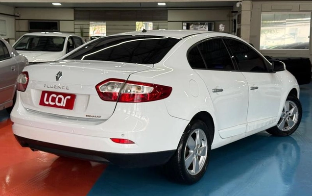 imagem-https://www.socarrao.com.br/sc-vehicle-images-prod/3761911/1789074329898-8465420_12_B_1079091ca7.jpeg