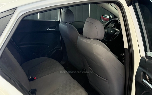 imagem-https://www.socarrao.com.br/sc-vehicle-images-prod/3761979/1789074568369-78e457baa5ba8fe61aceac9e8ea65b7d_big.jpeg