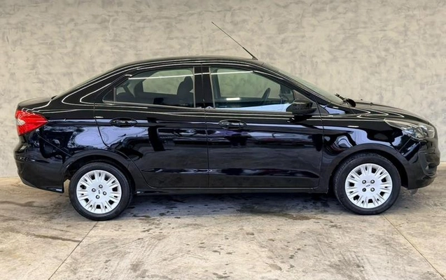 imagem-https://www.socarrao.com.br/sc-vehicle-images-prod/3762096/1789158591844-8465500_16_B_26a587490c.jpeg