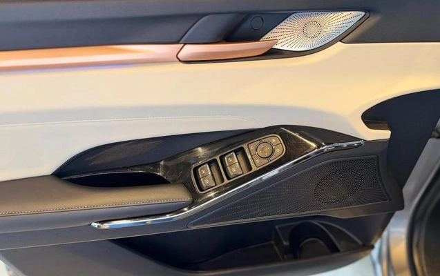 imagem-https://www.socarrao.com.br/sc-vehicle-images-prod/3762156/1789237664107-8466055_17_B_e64519b5fa.jpeg