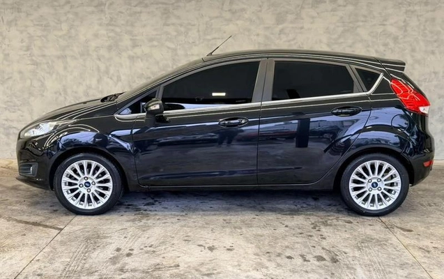 imagem-https://www.socarrao.com.br/sc-vehicle-images-prod/3762233/1789159777059-8465900_0_B_e5344ab7a5.jpeg