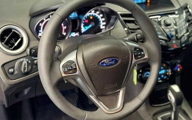 imagem-https://www.socarrao.com.br/sc-vehicle-images-prod/3762233/1789159777075-8465900_7_B_8aeca05011.jpeg