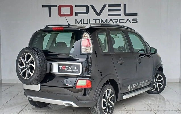 imagem-https://www.socarrao.com.br/sc-vehicle-images-prod/3762277/1789075495281-003_a2899e90f3ad37fd0b072dddd4d1e84d.jpeg