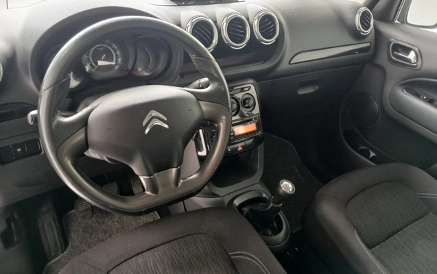 imagem-https://www.socarrao.com.br/sc-vehicle-images-prod/3762277/1789075495286-003_93115ff5ae9b115a5013841a9d1a29c5.jpeg