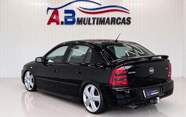 imagem-https://www.socarrao.com.br/sc-vehicle-images-prod/3762539/1789076108684-8372404_12_B_150124a3b3.jpeg