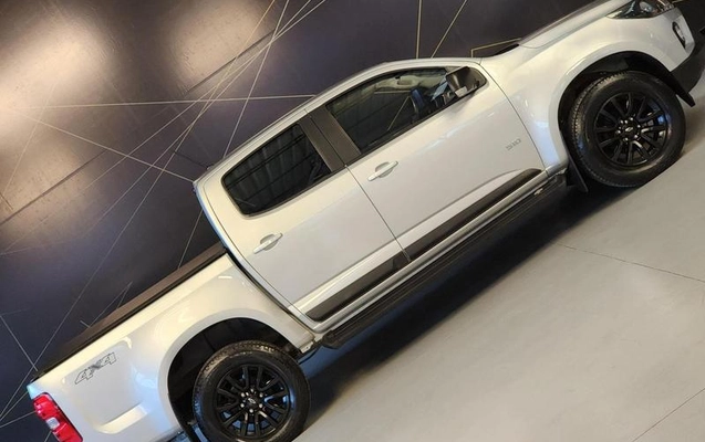 imagem-https://www.socarrao.com.br/sc-vehicle-images-prod/37640/1787920318637-7113007_7_B_81b210af04.jpeg