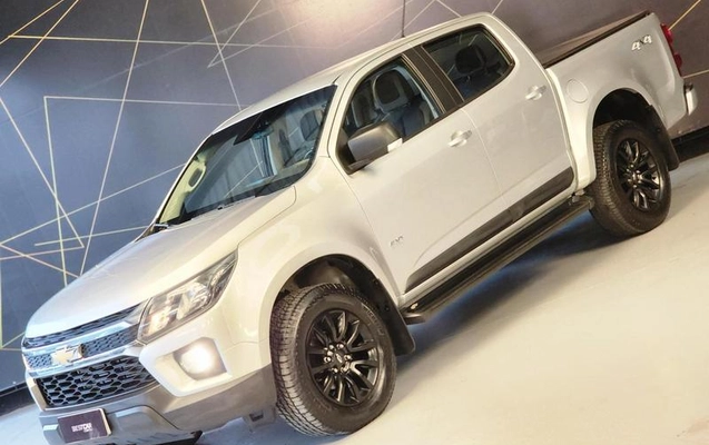imagem-https://www.socarrao.com.br/sc-vehicle-images-prod/37640/1787920318646-7113007_4_B_6e25a4e6a9.jpeg