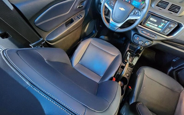 imagem-https://www.socarrao.com.br/sc-vehicle-images-prod/37641/1782336455255-7175946_10_B_a58fd1c6fa.jpeg
