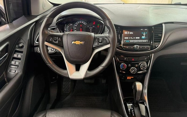 imagem-https://www.socarrao.com.br/sc-vehicle-images-prod/3766326/1789425756727-8383152_11_B_ddad3be8a0.jpeg