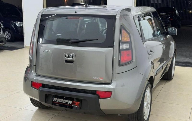 imagem-https://www.socarrao.com.br/sc-vehicle-images-prod/3766387/1789089225087-8392294_7_B_8c8c9395fa.jpeg
