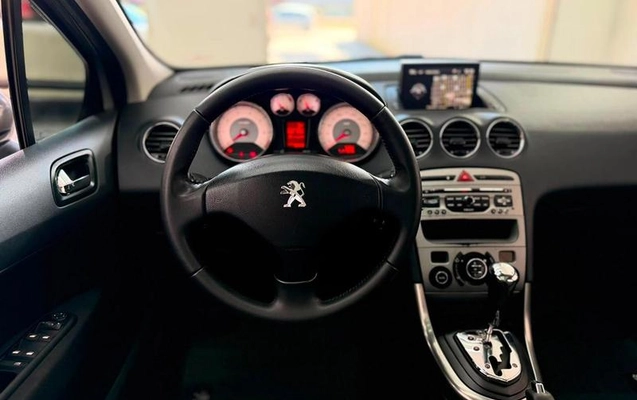 imagem-https://www.socarrao.com.br/sc-vehicle-images-prod/3766944/1789161761039-8466245_8_B_76d65f89f1.jpeg