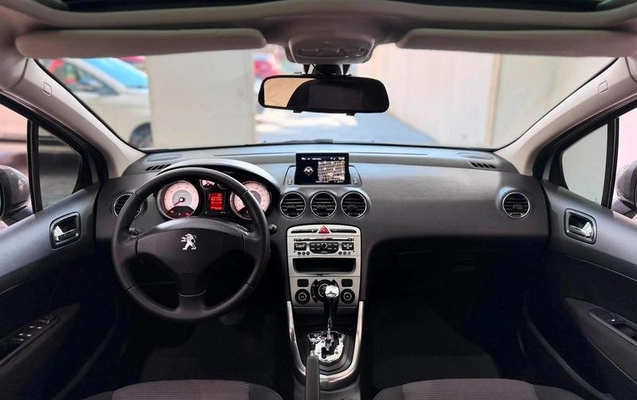 imagem-https://www.socarrao.com.br/sc-vehicle-images-prod/3766944/1789161761045-8466245_13_B_d0bc79aa4f.jpeg