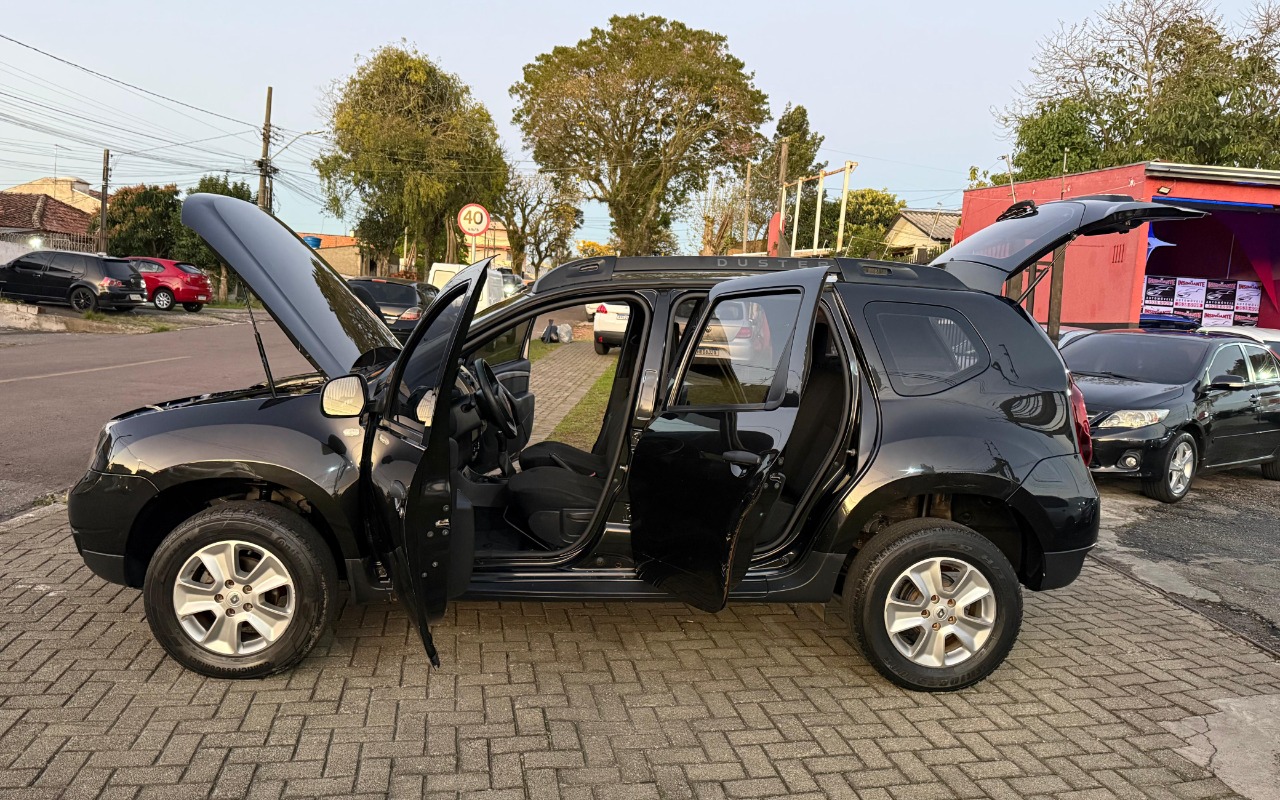 imagem-https://www.socarrao.com.br/sc-vehicle-images-prod/3767249/1789091806069-V2hhdHNBcHAgSW1hZ2UgMjAyNi0wOS0xMCBhdCAyMi4zMi4xNSAoMykuanBlZw.jpeg