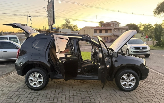imagem-https://www.socarrao.com.br/sc-vehicle-images-prod/3767249/1789091806244-V2hhdHNBcHAgSW1hZ2UgMjAyNi0wOS0xMCBhdCAyMi4zMi4xNi5qcGVn.jpeg