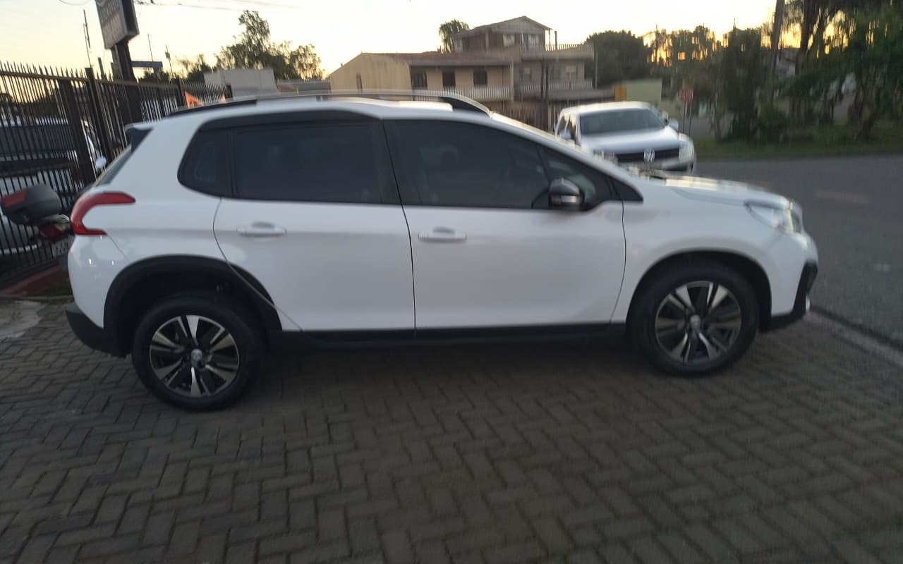 imagem-https://www.socarrao.com.br/sc-vehicle-images-prod/3767565/1789093259372-V2hhdHNBcHAgSW1hZ2UgMjAyNi0wOS0xMCBhdCAyMy4wNy4zNiAoMSkuanBlZw.jpeg