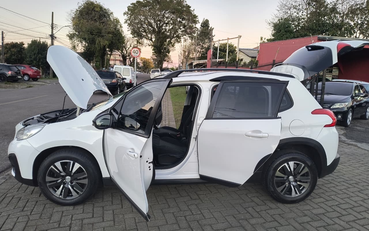 imagem-https://www.socarrao.com.br/sc-vehicle-images-prod/3767565/1789093259867-V2hhdHNBcHAgSW1hZ2UgMjAyNi0wOS0xMCBhdCAyMy4wNy40NyAoMSkuanBlZw.jpeg