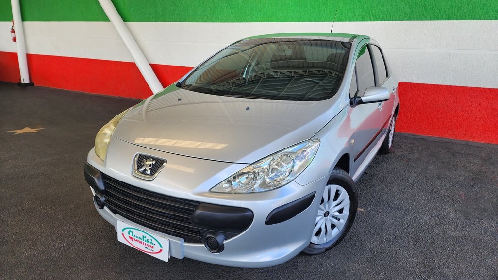 Peugeot 307 Sed. Presence 2.0 Flex 16V 5p Aut. na cor Cinza em Curitiba / PR - 37696