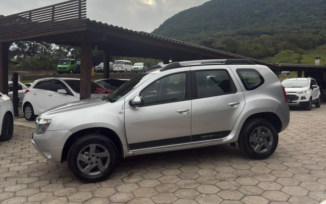 imagem-https://www.socarrao.com.br/sc-vehicle-images-prod/3773129/1789127275726-5LU0upUO41Iu3eOsAvD3Y6ZSJVEHHQMp.jpg
